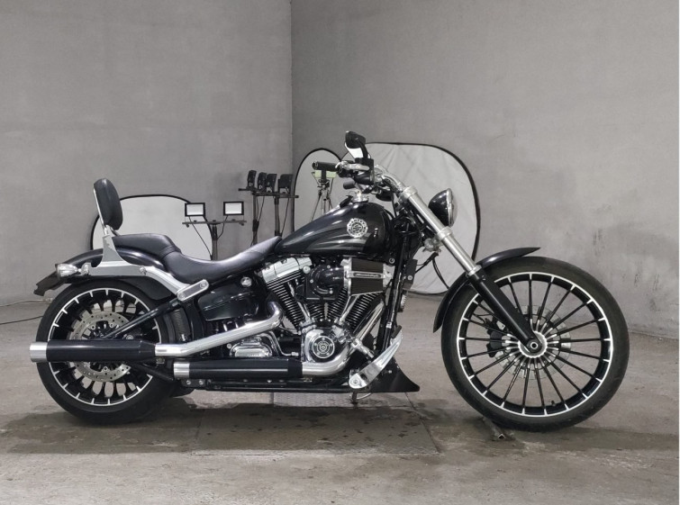 Мотоцикл HD BREAKOUT FXSB1690 с пробегом 15395 km