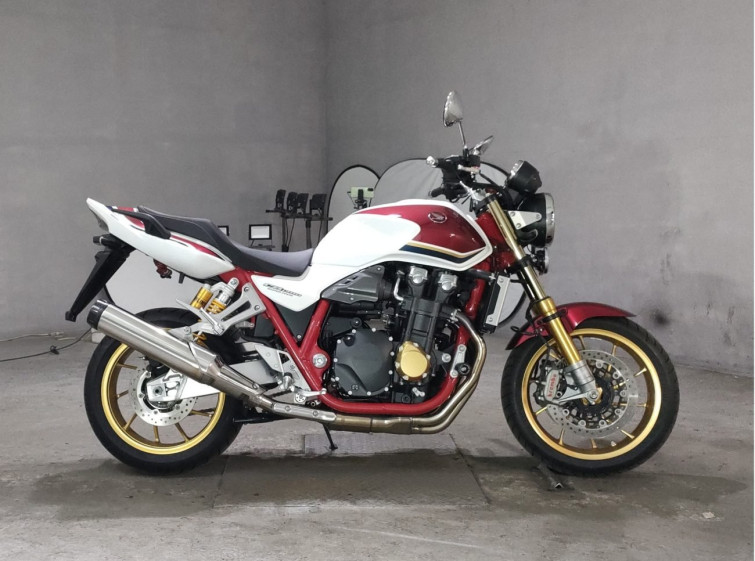 Мотоцикл Honda CB1300SF с пробегом 1748 km