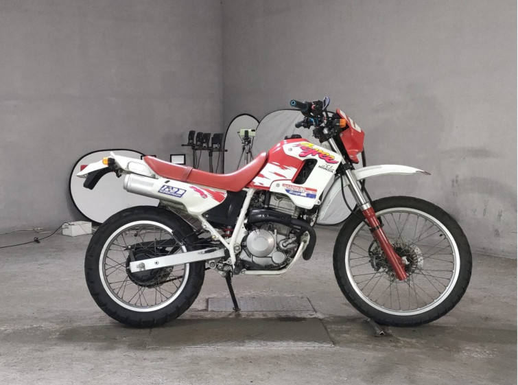 Мотоцикл Honda XL250 DEGREE з пробігом 6488 km