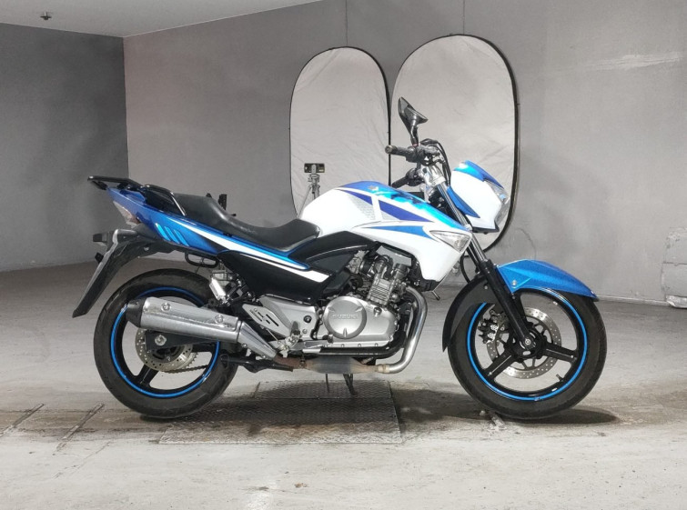 Мотоцикл Suzuki GSR250 з пробігом 41276 km