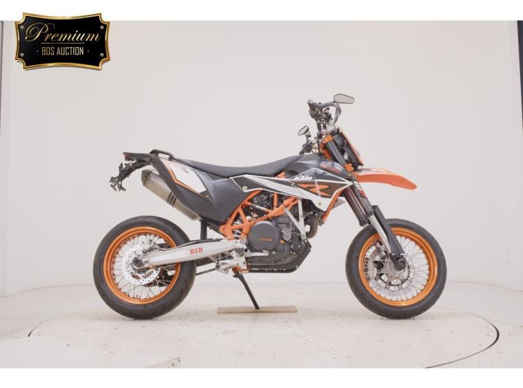 Мотоцикл KTM 690 SMC R з пробігом 12086 km