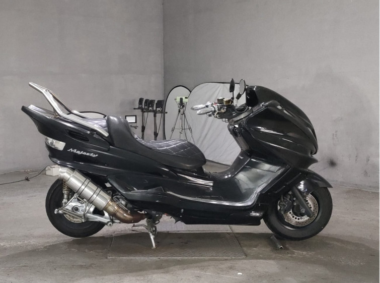 Мотоцикл Yamaha MAJESTY 250C с пробегом 19486 km