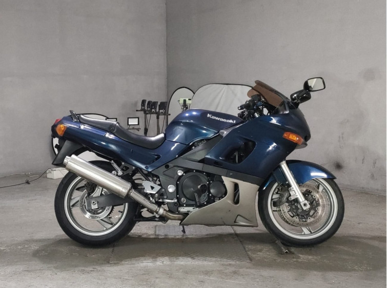 Мотоцикл Kawasaki ZZ-R400 з пробігом 36676 km
