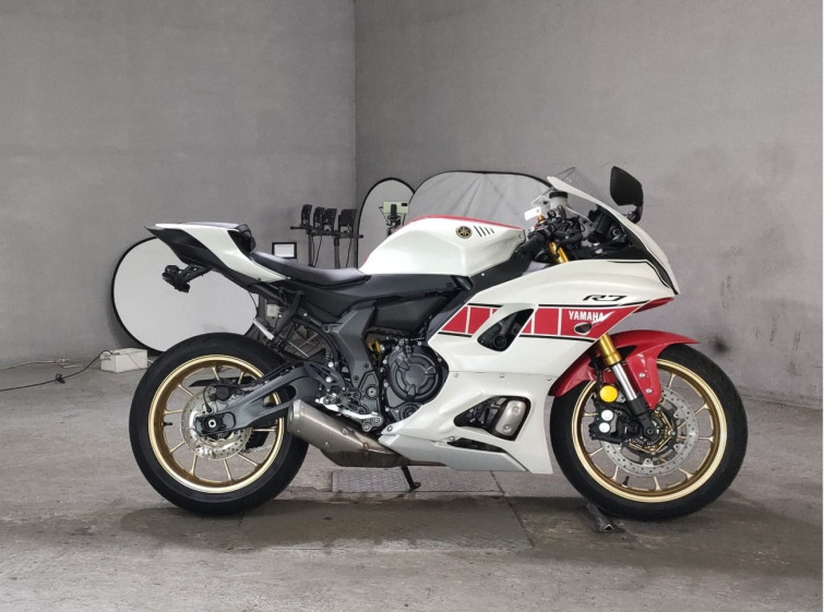 Мотоцикл Yamaha YZF-R7 с пробегом 323 km