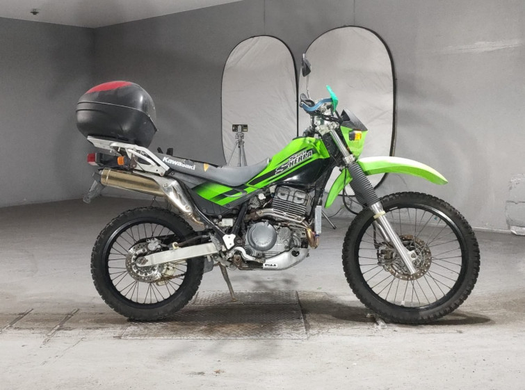 Мотоцикл Kawasaki SUPER SHERPA