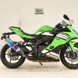 Мотоцикл Kawasaki ZX-4RR с пробегом 1724 km