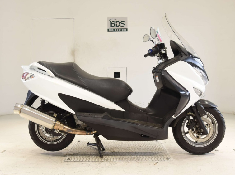 Мотоцикл Suzuki BURGMAN200 с пробегом 32026 km