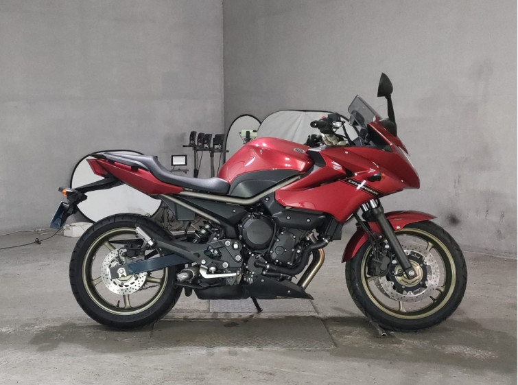 Мотоцикл Yamaha XJ6 DIVERSION S з пробігом 3665 km