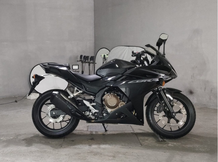 Мотоцикл Honda CBR400R з пробігом 24357 km