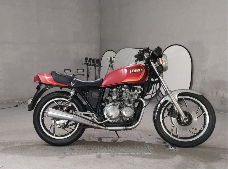 Мотоцикл Yamaha XJ550 з пробігом 25100 km