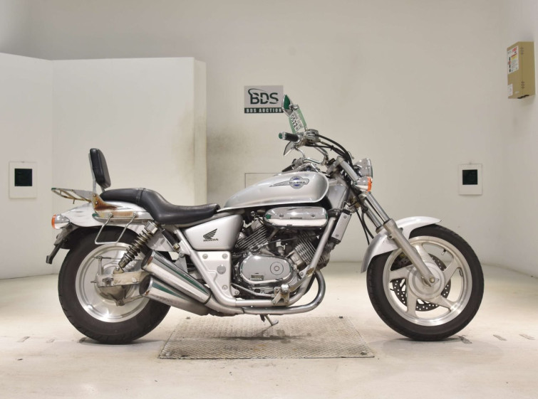 Мотоцикл Honda MAGNA250 з пробігом 59655 km