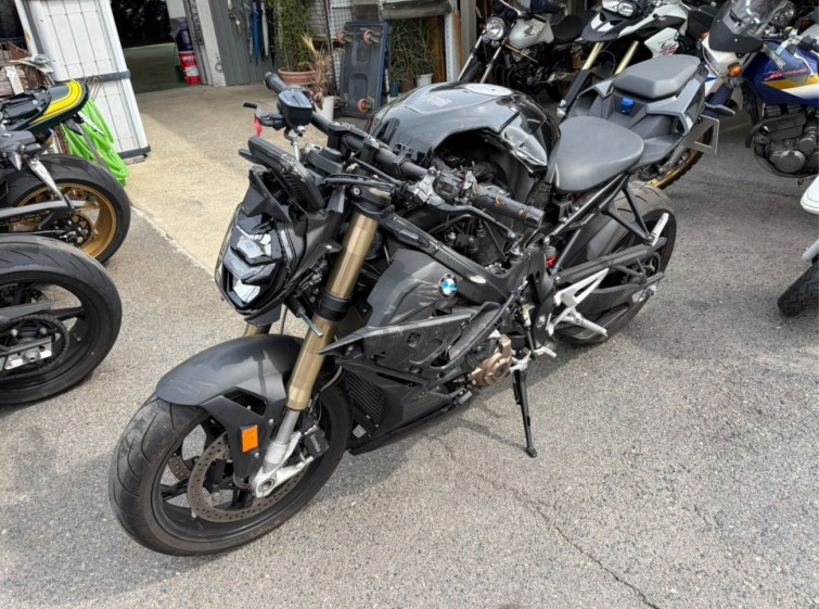 Мотоцикл BMW S1000R с пробегом 15751 km