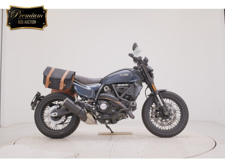 Мотоцикл Ducati SCRAMBLER NIGHT SHIFT с пробегом 1030 km