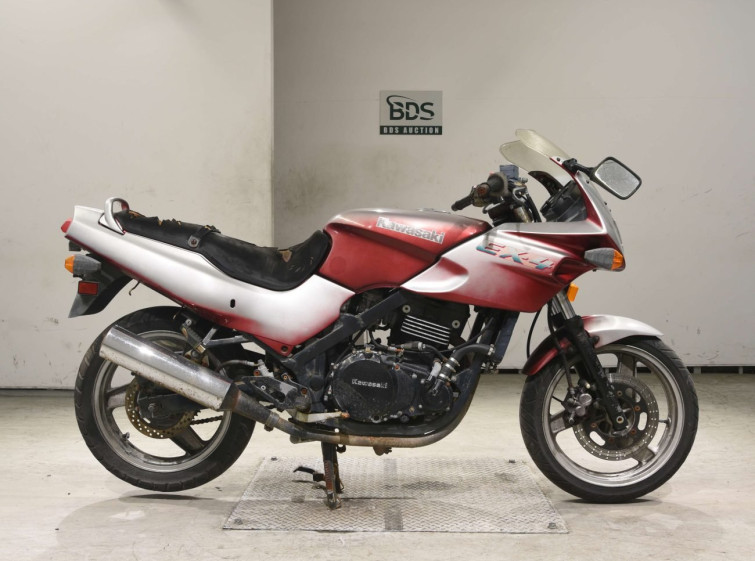 Мотоцикл Kawasaki EX-4 с пробегом 46707 km