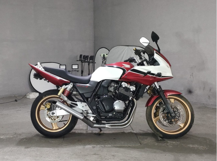 Мотоцикл Honda CB400 SUPER BOL D’OR с пробегом 19058 km