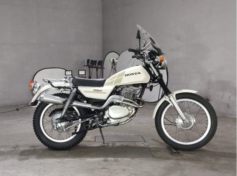 Мотоцикл Honda SILKROAD с пробегом 7870 km