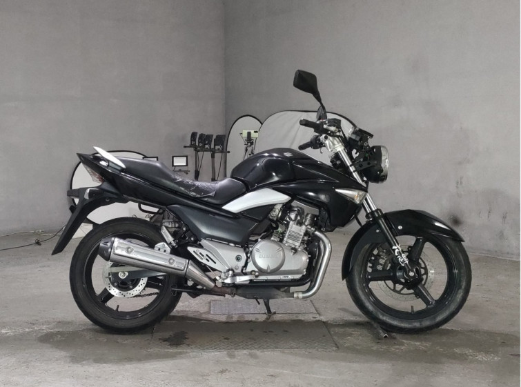 Мотоцикл Suzuki GSR250 з пробігом 17113 km