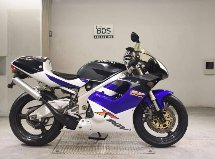Мотоцикл Suzuki RGV250 з пробігом 20781 km