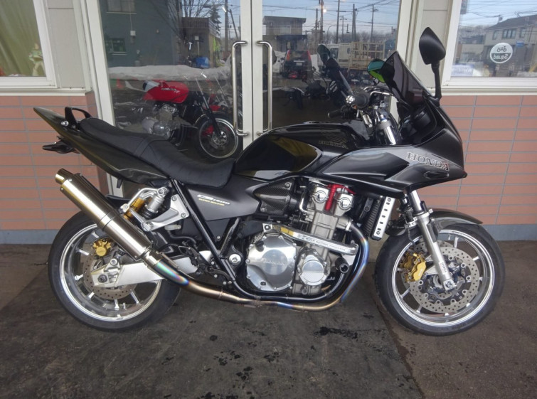 Мотоцикл Honda CB1300SF з пробігом 56395 km