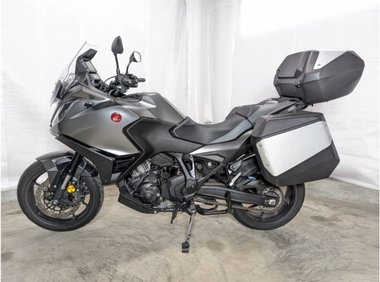 Мотоцикл Honda NT1100 з пробігом 9633 km