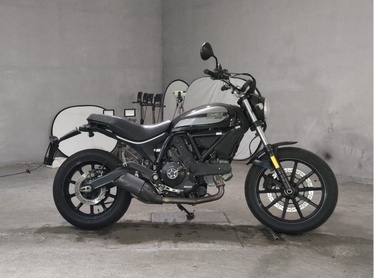 Мотоцикл Ducati SCRAMBLER SIXTY2 с пробегом 25906 km