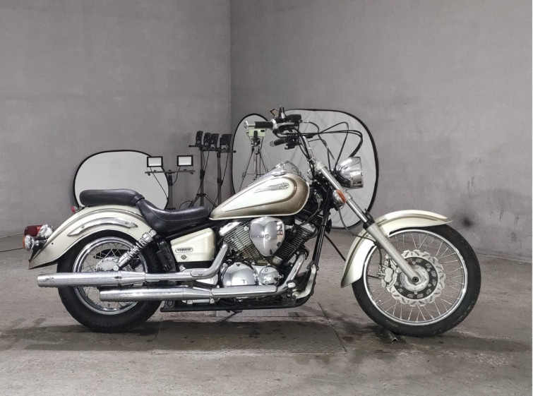 Мотоцикл Yamaha DRAGSTAR XVS250 с пробегом 35517 km