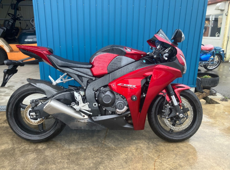 Мотоцикл Honda CBR1000RR с пробегом 34893 km