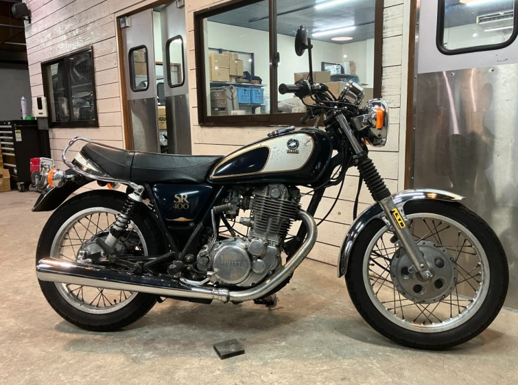 Мотоцикл Yamaha SR400 з пробігом 2875 km