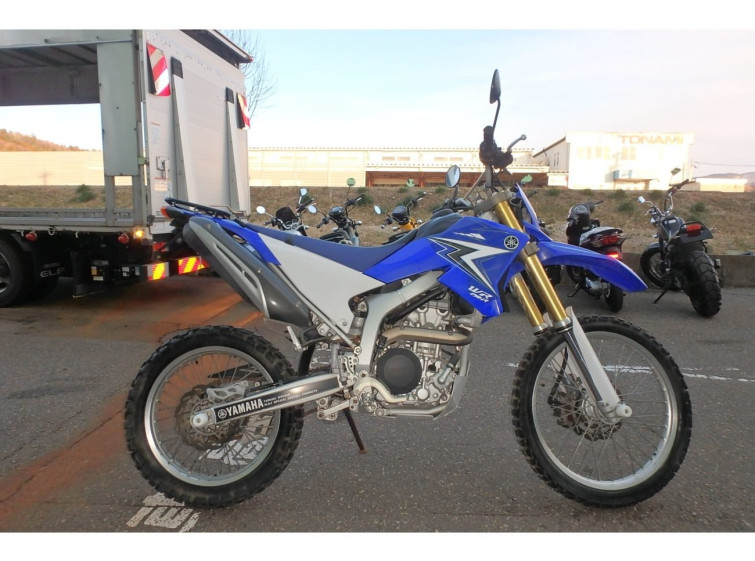 Мотоцикл Yamaha WR250R с пробегом 3285 km
