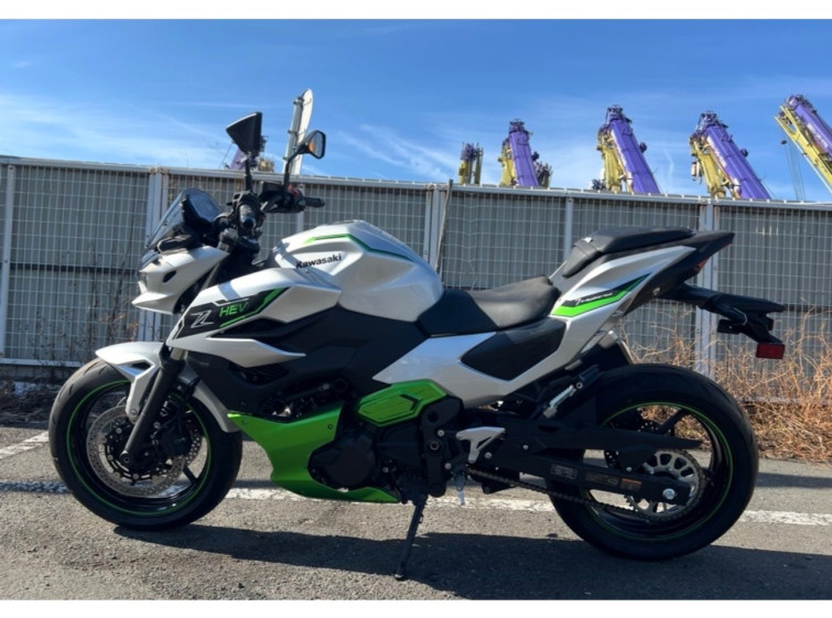 Мотоцикл Kawasaki Z7ﾊEVEﾘｯﾄﾞ с пробегом 106 km