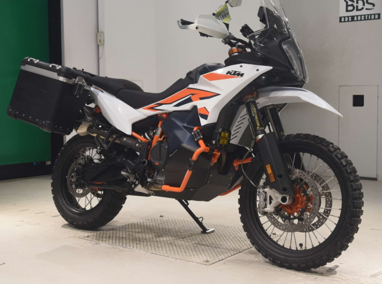 Мотоцикл KTM 890 ADVENTURE R з пробігом 14272 km