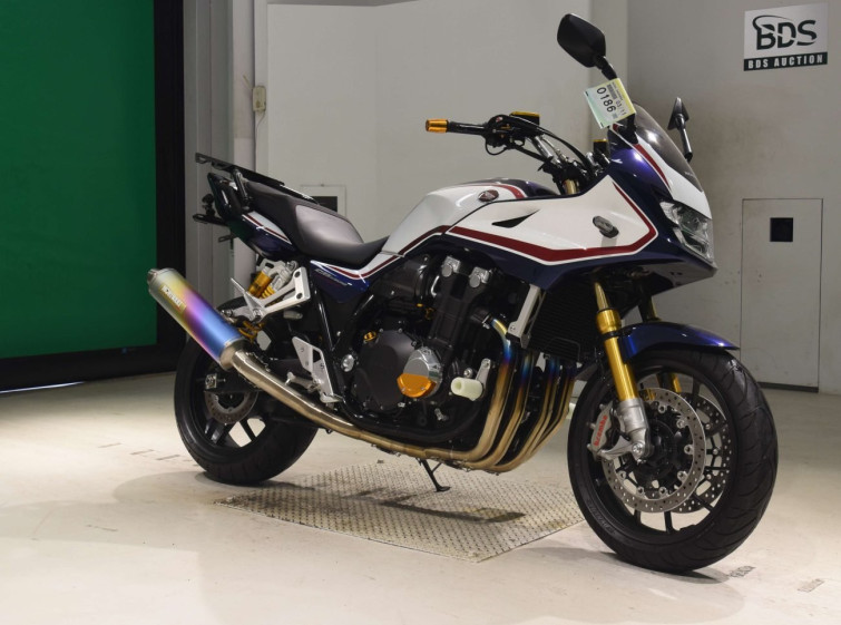 Мотоцикл Honda CB1300SF с пробегом 657 km