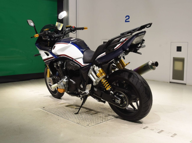 Мотоцикл Honda CB1300SF с пробегом 657 km