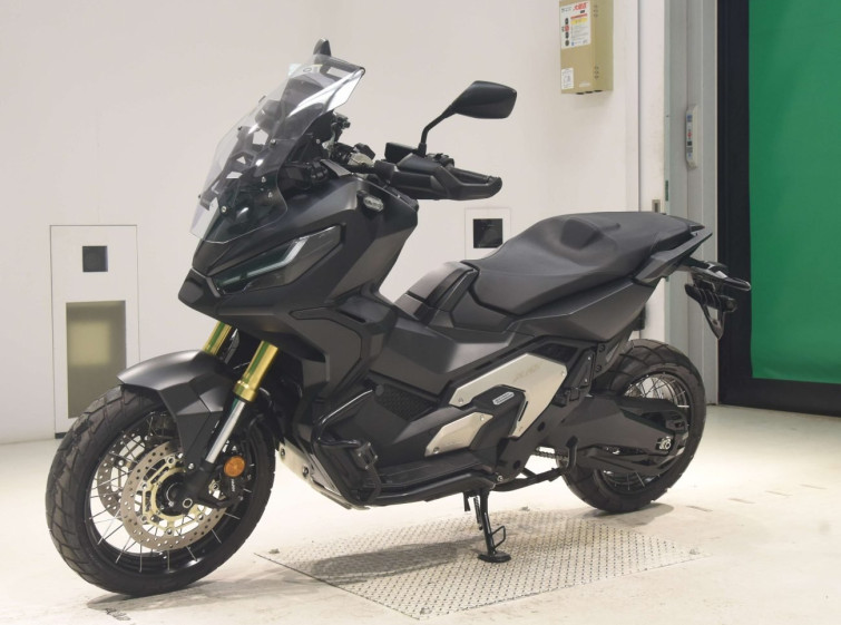 Мотоцикл Honda X-ADV750 с пробегом 3853 km