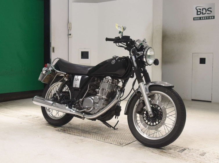 Мотоцикл Yamaha SR400 с пробегом 25109 km