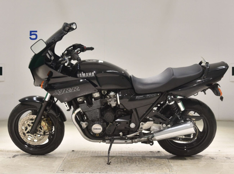 Мотоцикл Yamaha XJR1200R с пробегом 24163 km