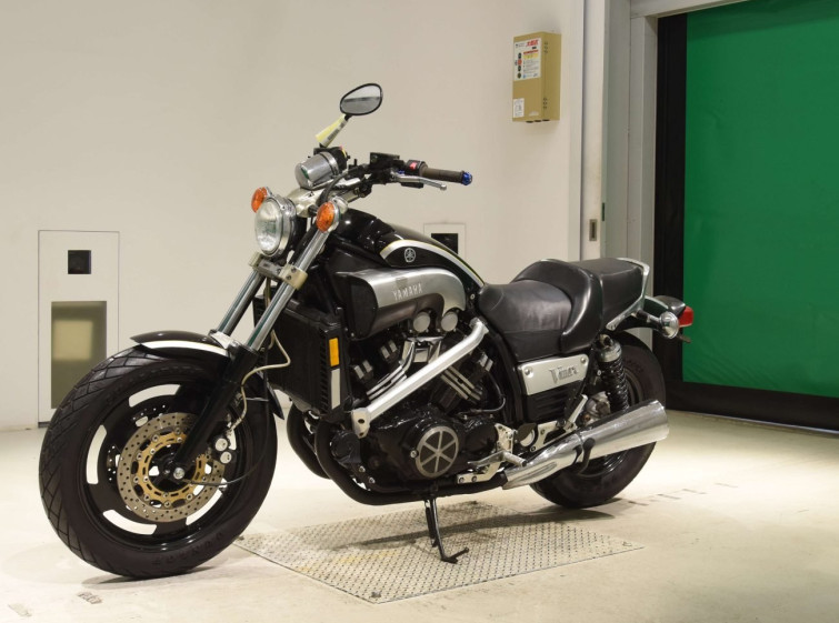 Мотоцикл Yamaha V-MAX1200 с пробегом 29587 km