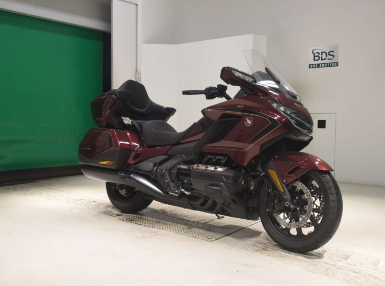 Мотоцикл Honda GL1800 с пробегом 33 km