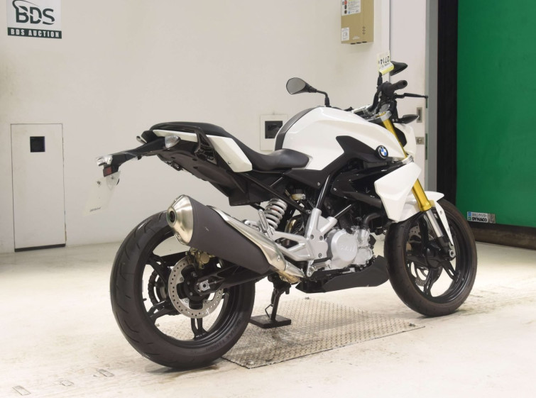 Мотоцикл BMW G310R с пробегом 4782 km
