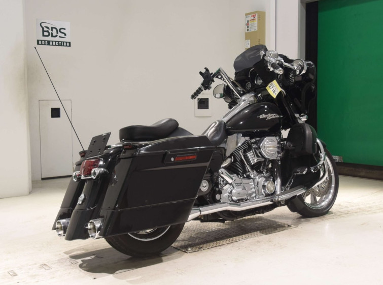 Мотоцикл HD SREET GLIDE FLHX1580