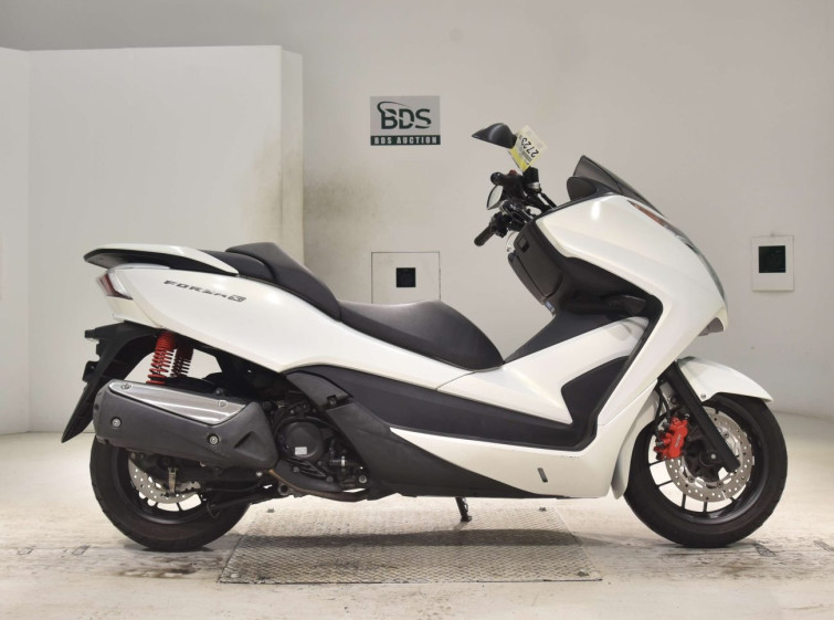 Мотоцикл Honda FORZA SI з пробігом 20683 km
