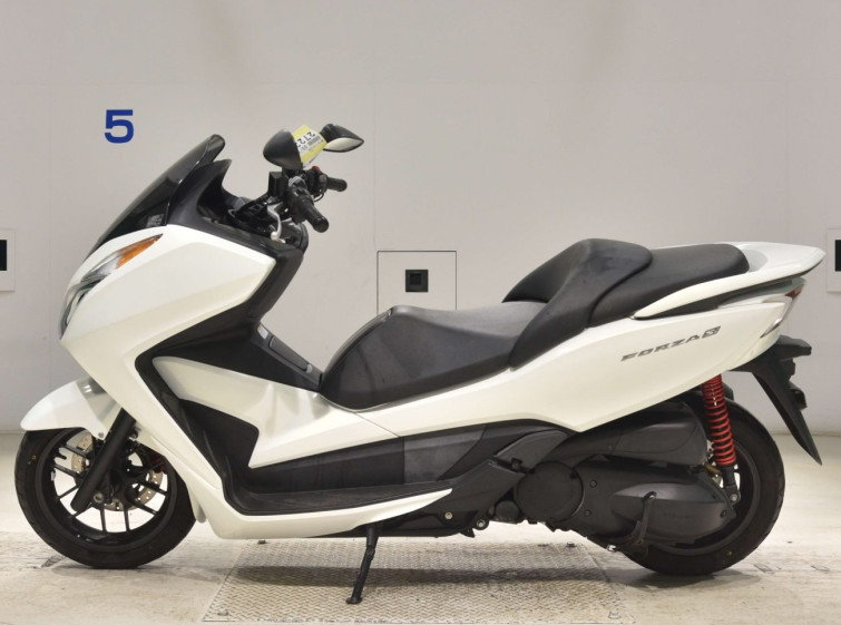Мотоцикл Honda FORZA SI з пробігом 20683 km