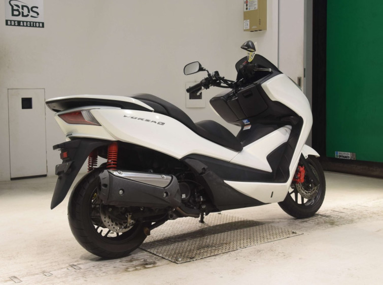 Мотоцикл Honda FORZA SI з пробігом 20683 km