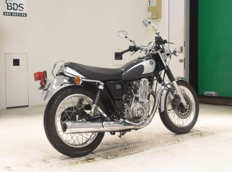 Мотоцикл Yamaha SR400 с пробегом 6918 km