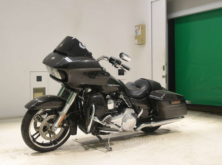 Мотоцикл HD ROAD GLIDE FLTRXS1690 с пробегом 20424 km