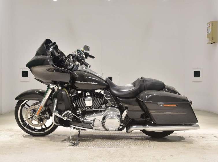 Мотоцикл HD ROAD GLIDE FLTRXS1690 с пробегом 20424 km