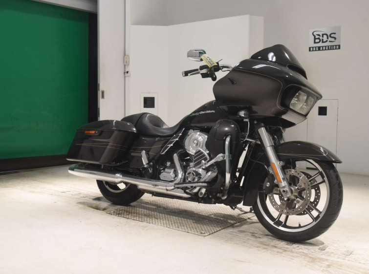 Мотоцикл HD ROAD GLIDE FLTRXS1690 с пробегом 20424 km