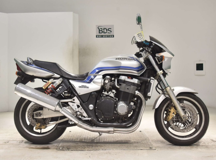 Мотоцикл Honda CB1300SF с пробегом 67778 km