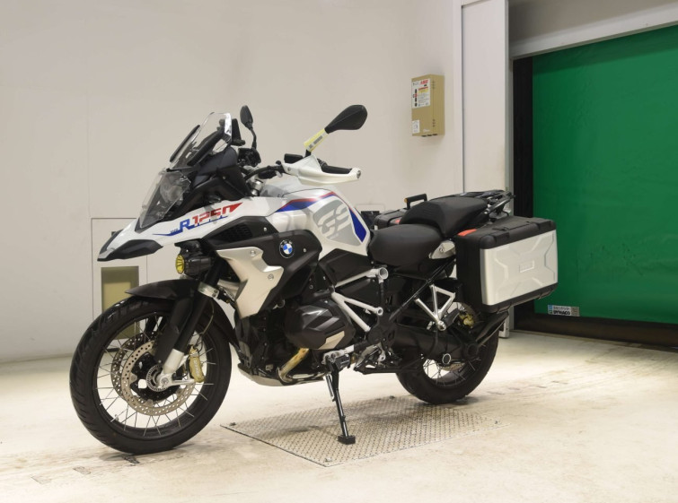 Мотоцикл BMW R1250GS с пробегом 7477 km