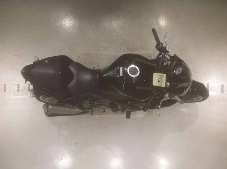 Мотоцикл Kawasaki Z1000 с пробегом 42195 km